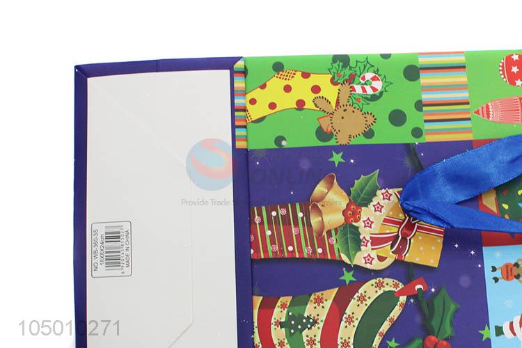 Factory wholesale Chrismtas pattern paper gift bag with handle