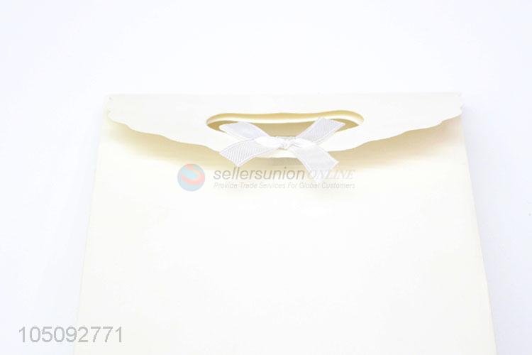 Fashion Design White Color Cheap Recycled Paper Gift Bag