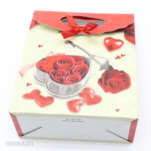 New Arrival Wholesale Graceful Red Rose Pattern Paper Gift Bag for Wedding Party