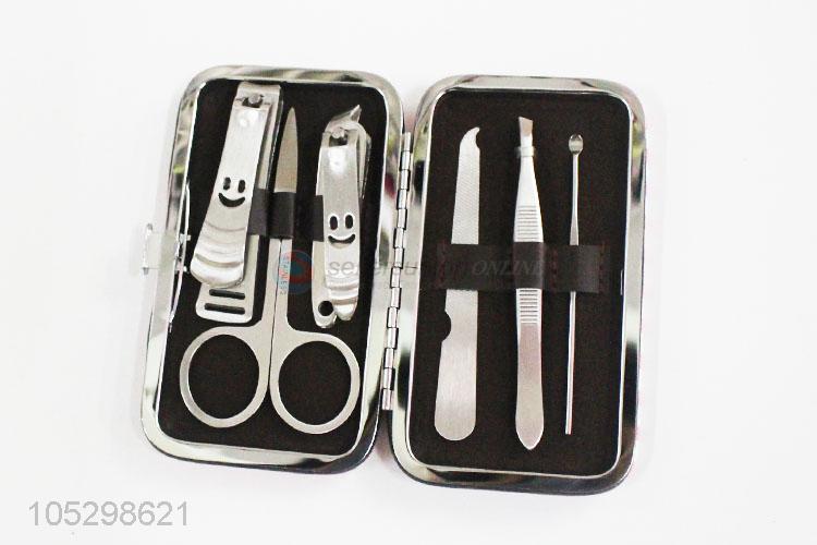 Customized wholesale nail clipper kit predicure scissor earpick nail care set