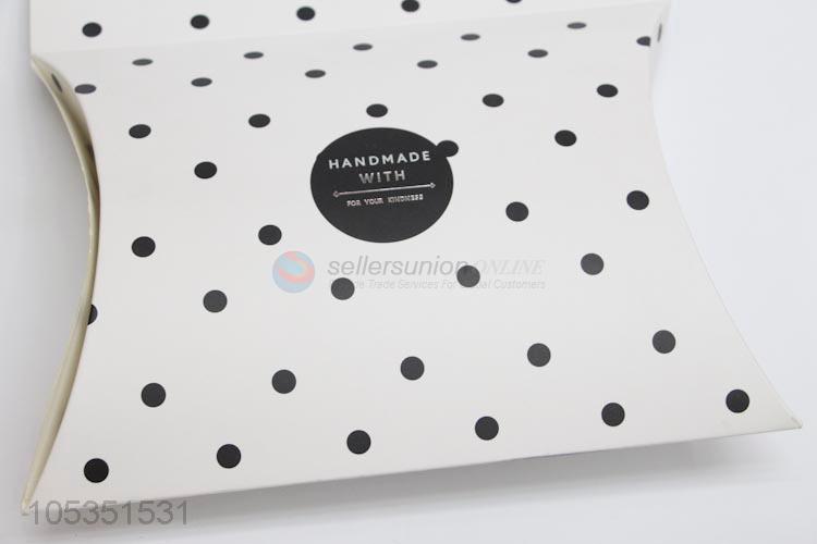 Wholesale Supplies Portable Dotted Hand Carry Gift Box