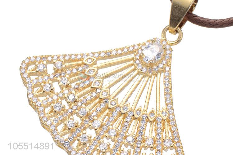 Unique Design Fan Shape Pendant Popular Fashion Accessories