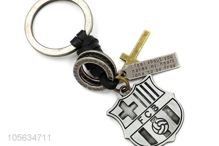 Good quality men vintage matte zinc alloy FCB sign shape key ring key chain