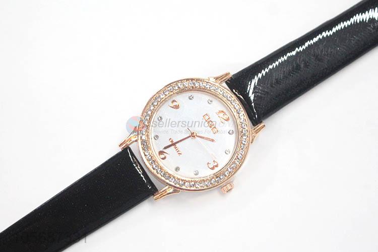 High Quality Ladies Fashion Watch With Black Watchband