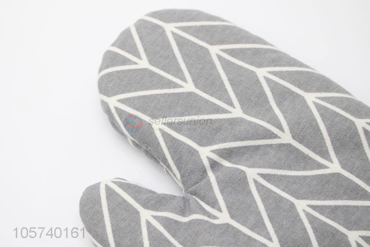 Promotional Gift Kitchen Oven Mitt  Non-slip Thickening Glove