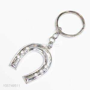 Latest design horseshoe shape zinc alloy key chains metal keyrings