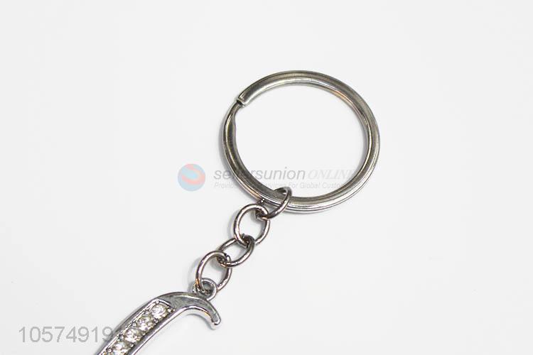 Cheap wholesale letter L shape zinc alloy key chains metal keyrings