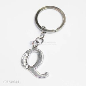 China factory custom letter Q shape zinc alloy key chains metal keyrings