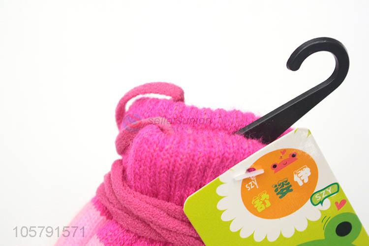 Wholesale Kids Yellow Duck Design Knitted Warm Gloves With Rope