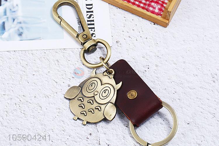 Factory wholesale personalized alloy pendant retro owl leather key chain