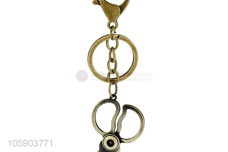 Best sale retro alloy scissor pendant key chain