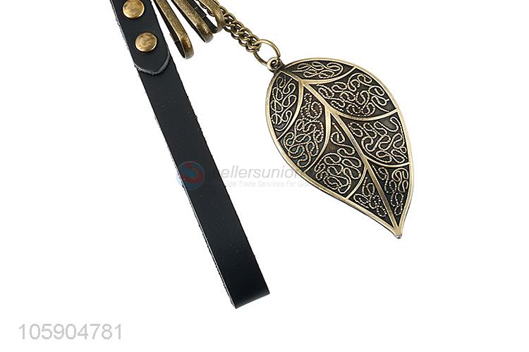 Factory price leather key chain with retro leaf charms