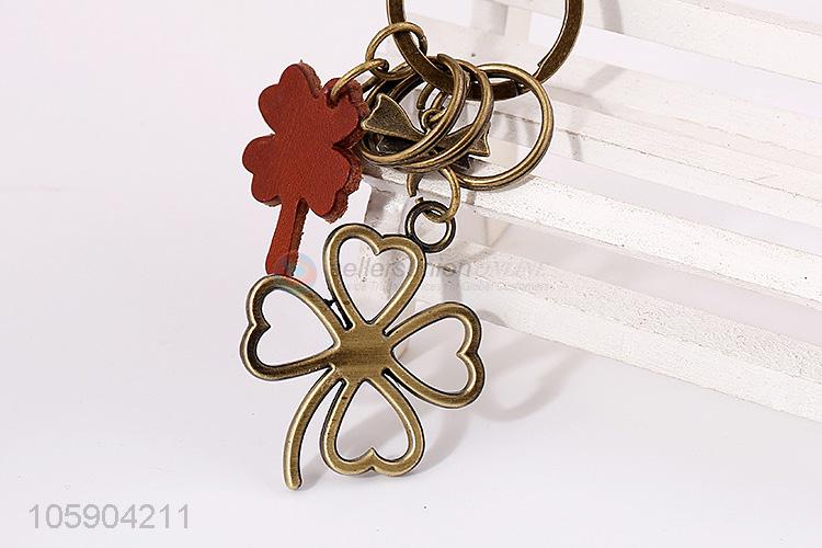 Latest design retro alloy four-leaf clover pendant leather key chain