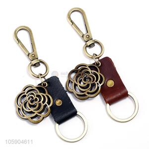 Professional supply retro alloy flower pendant leather key chain