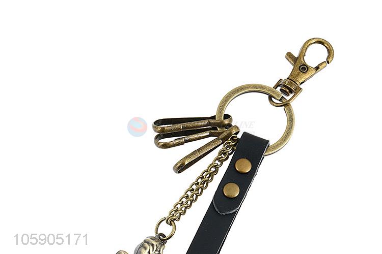 Customized cheap retro alloy statue pendant leather key chain