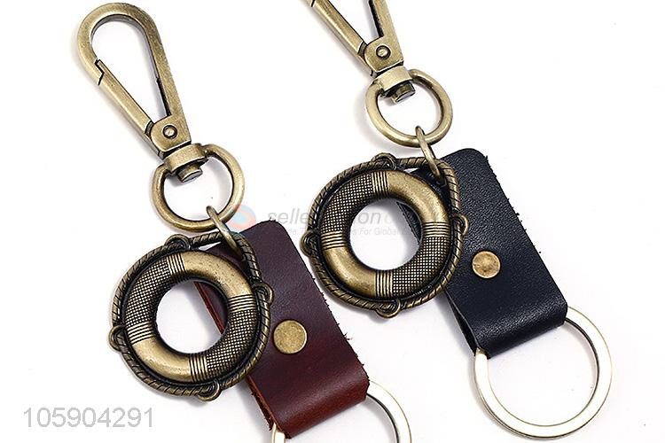 Superior factory retro alloy circle pendant leather key chain