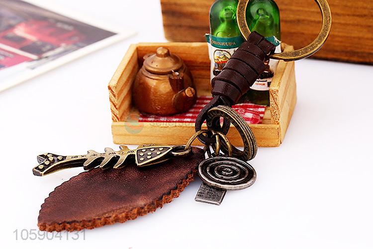 Wholesale custom retro alloy fishbone pendant weaving leather key chain