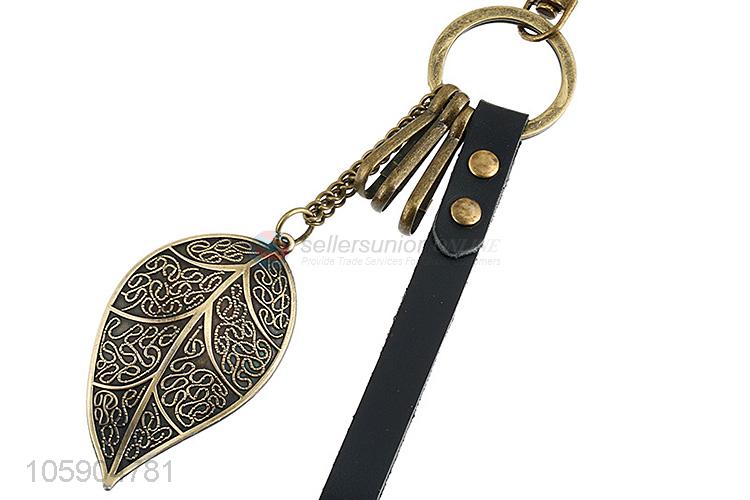 Factory price leather key chain with retro leaf charms