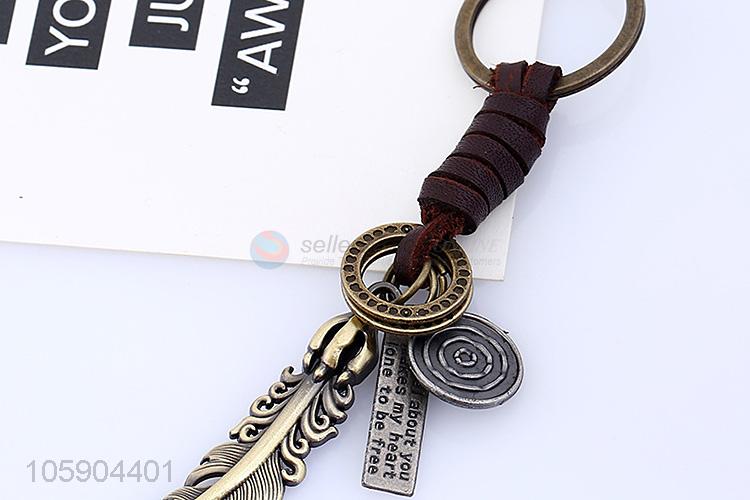 China maker personalized alloy pendant retro feather leather key chain