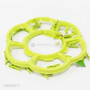 Unique Design Plastic Clothes Hanger With Clips