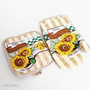 Fashion Design Microwave Oven Mitten Heat Pad Set