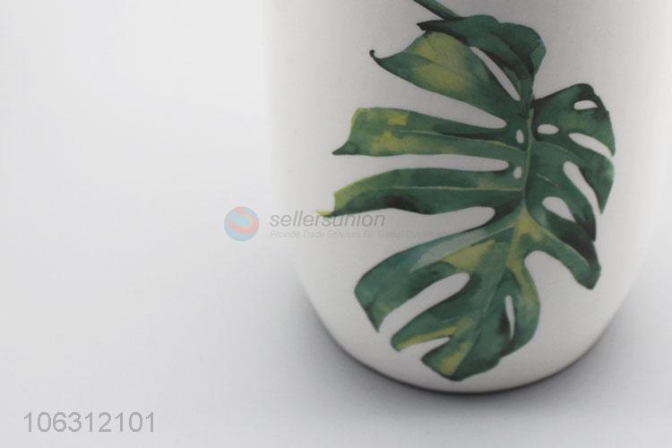 Chinese factory green plant leaf pattern porcelain vase