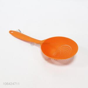 Good price wholesale kitchen plastic slotted ladle leakage ladle