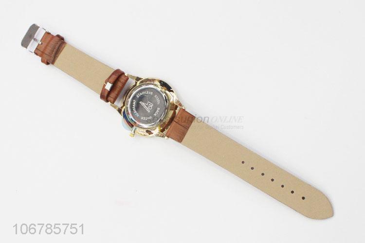 New Design Fashion Couple Watch With PU Watchband