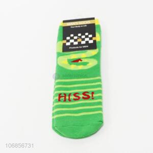 Low price men cartoon snake cotton socks