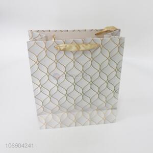 China suppliers geometric patterns paper gift bag wholesale