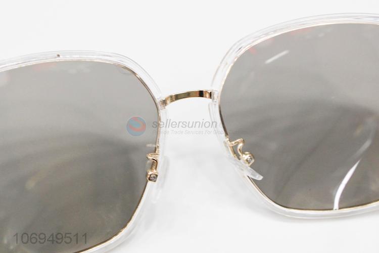 Wholesale unique men sunglasses personalized women sun glasses