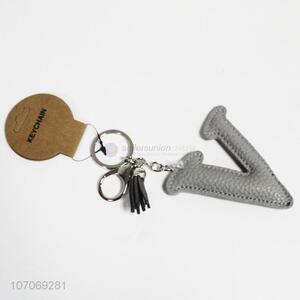 OEM wholesale pu leather alphabet key chain letter V key chain