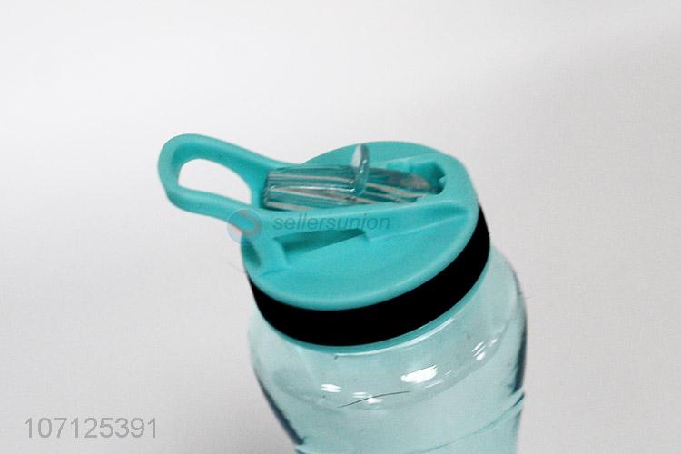塑料水壶