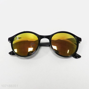 Wholesale Plastic Sun Glasses Leisure Sunglasses