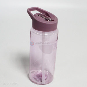 Good Quality 700ML Plastic Water Bottle Space Bottle with Straw