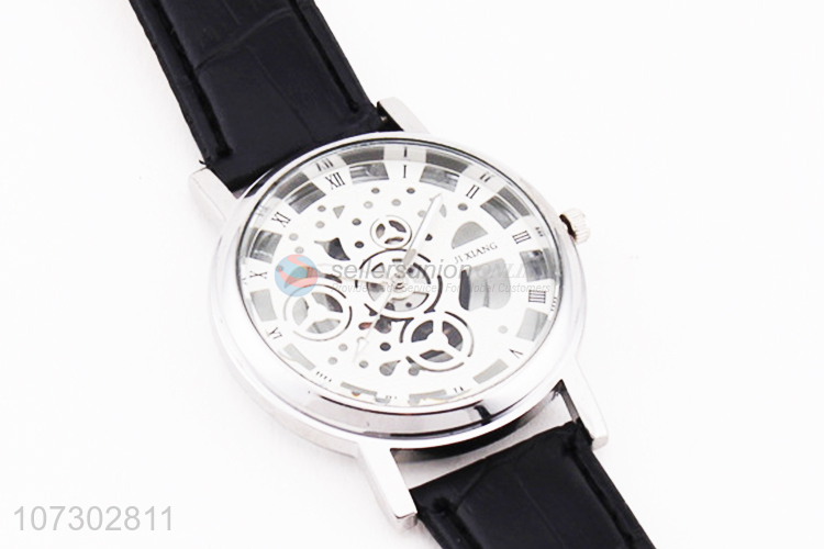 New Design PU Watchband Men Watches Cheap Wristwatch