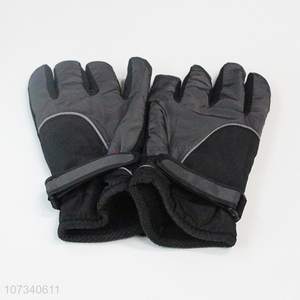 Latest style men winter outdoor thickened windproof gloves