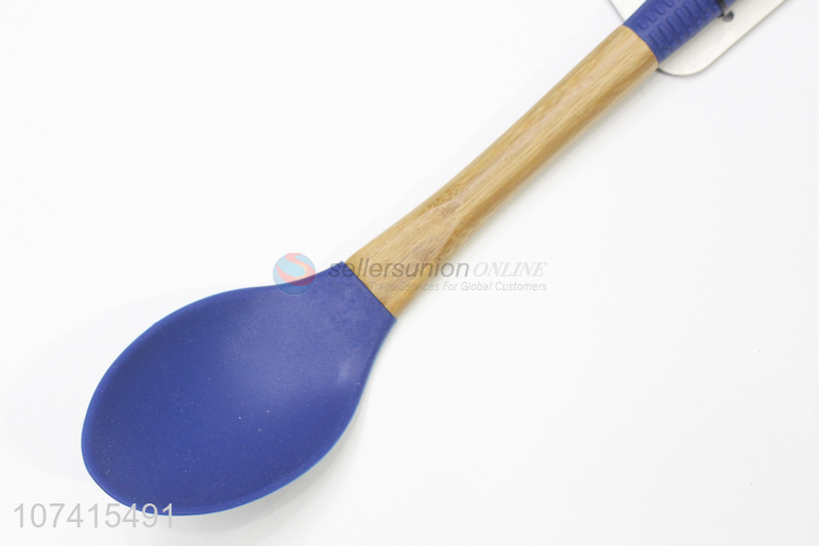 Wholesale Good Quality Kitchenware Silicone Tongue Spoon