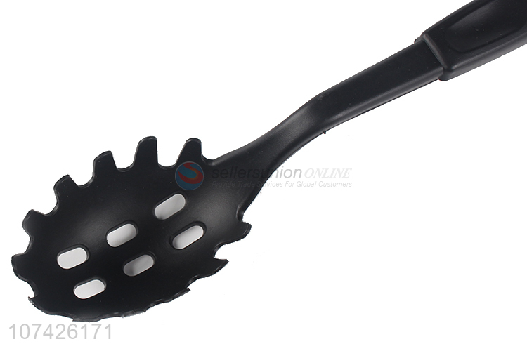 good sale plastic leakage rake kitchen Spaghetti Spatula