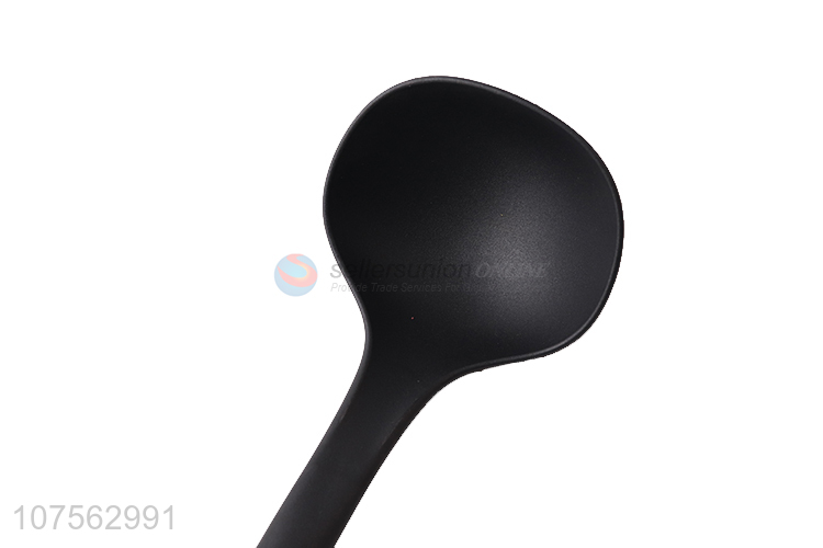 High Sales Kitchenware Cooking Tool Soup Ladle With Plastic Handle