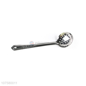 Colander leakage spoon