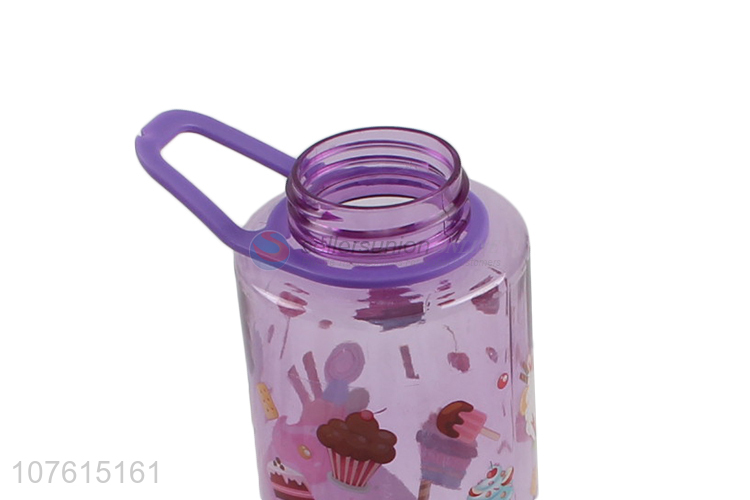 China manufacturer cupcake printed plastic water bottle fashion drinking bottle