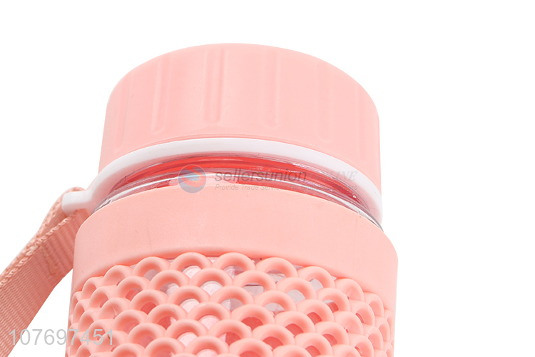 Wholesale Portable Water Bottle With Heat Insulation Cup Cover