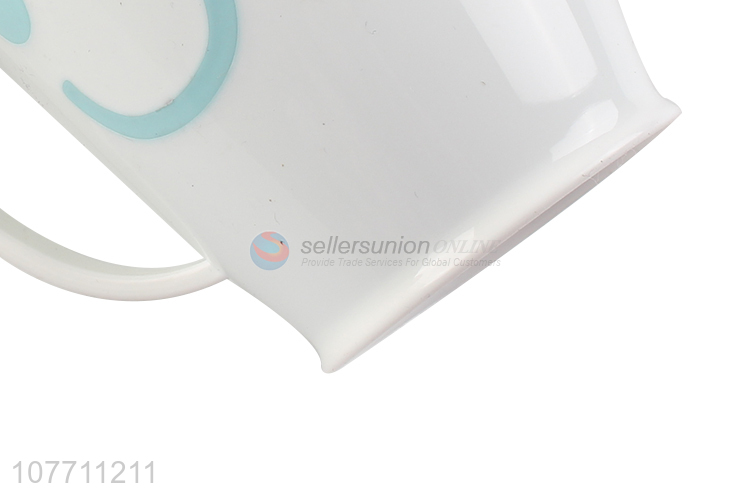 Food grade plastic tooth mug bpa free toothbrush holder for sales promotion