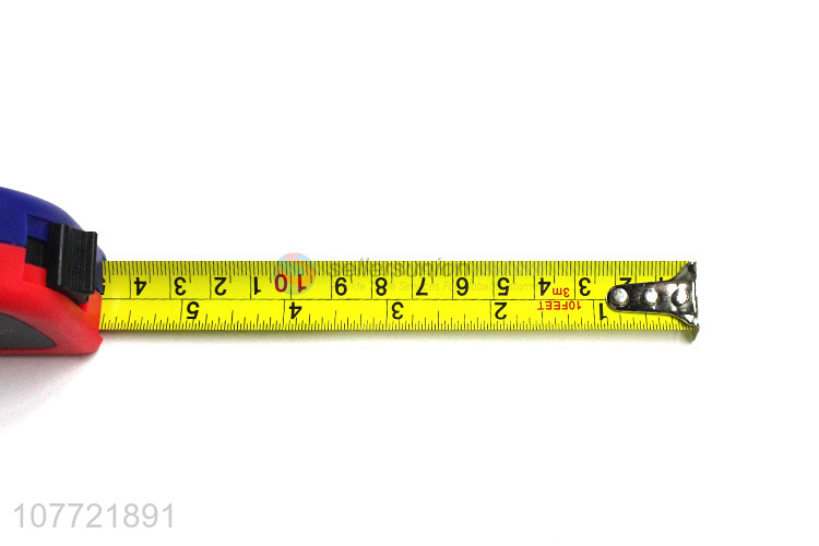 Convenient retractable tape measure with high precision