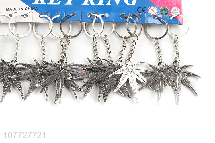 Factory direct sale maple key chain alloy pendant key chain alloy kerying