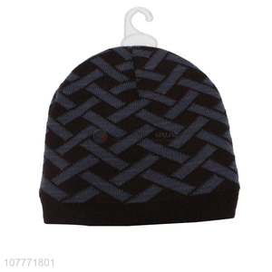 Factory wholesale woven pattern outdoor sports knitted hat