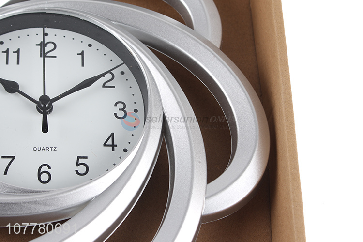 Factory price creative luxury fashionable wall clock plastic clock