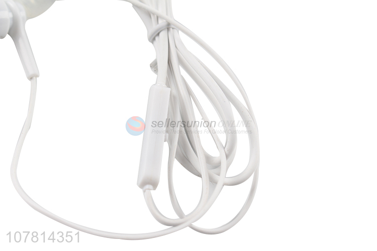 China factory wholesale white universal in-ear headphones