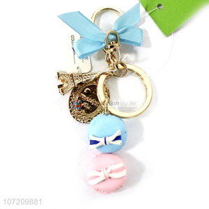 Factory wholesale fashion small pendant metal keychain